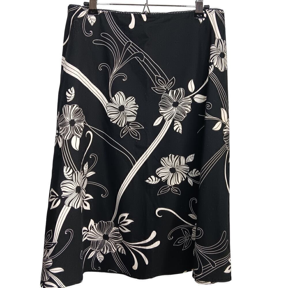 EUC Valerie Stevens Black and White Floral Cotton Skirt Size 10